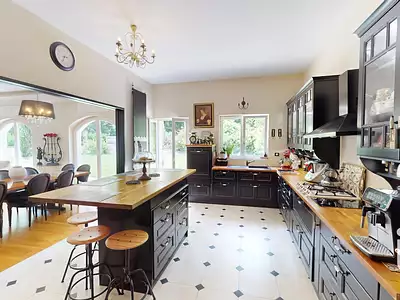 Maison, 356 m²