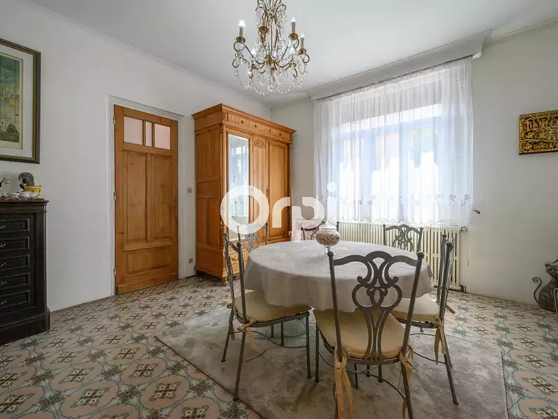 Maison, 214 m²