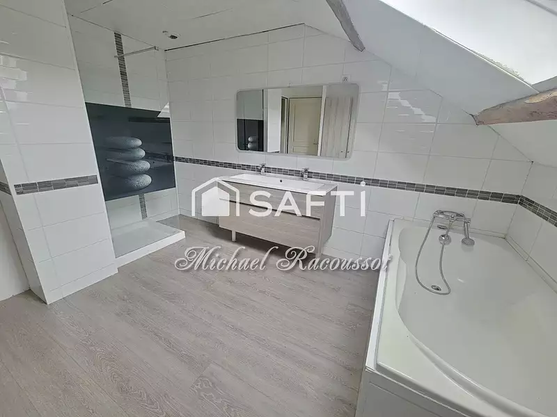 Maison, 160 m²