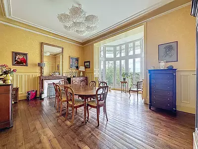 Maison, 252 m²