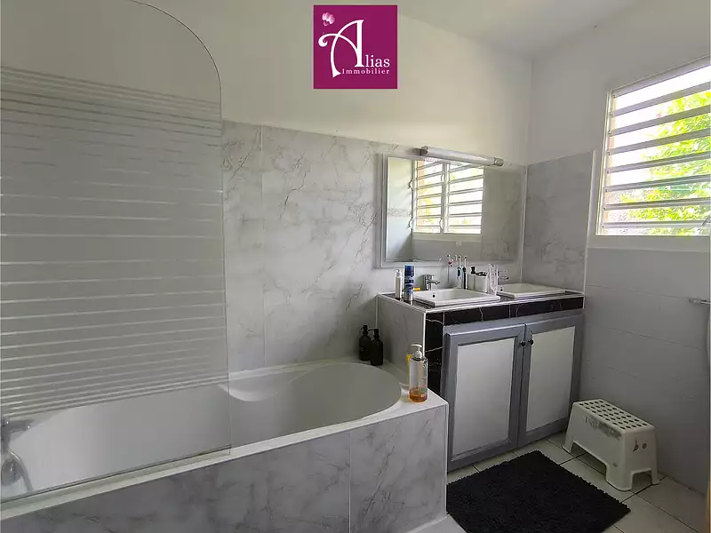 Maison, 116 m²
