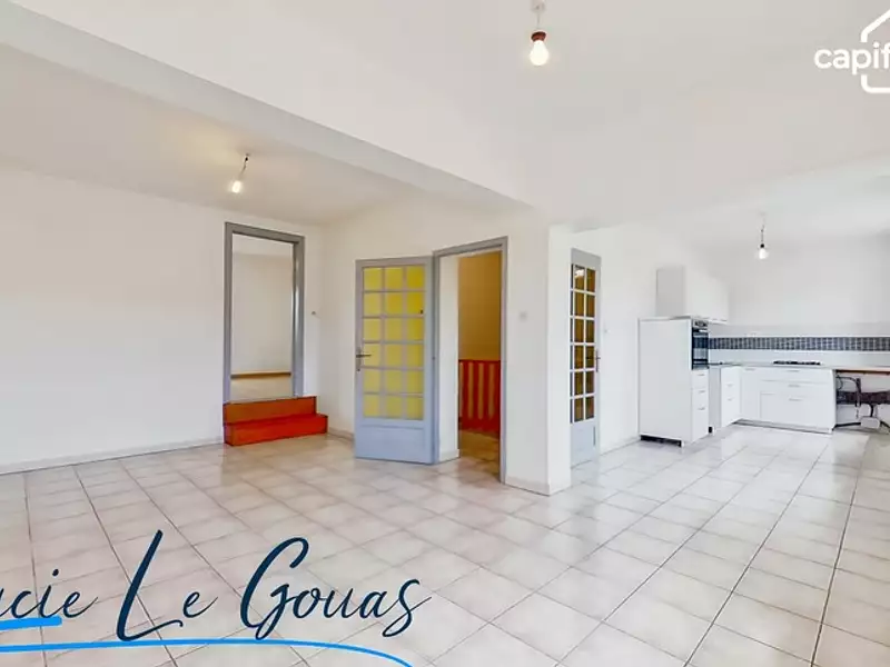 Maison, 233 m²