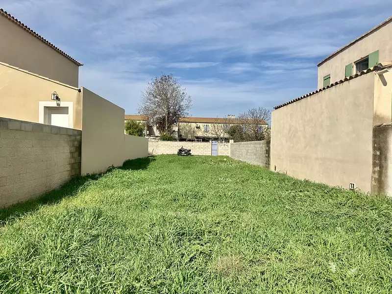 Terrain, 552 m²