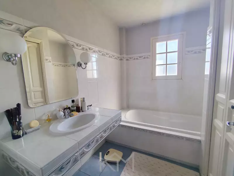 Maison, 146 m²