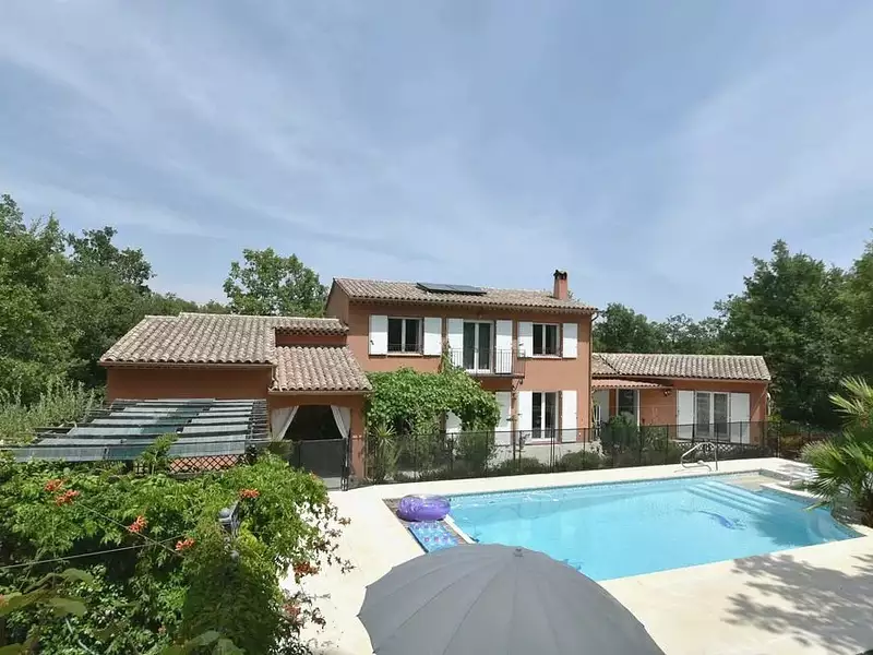Maison, 228 m²