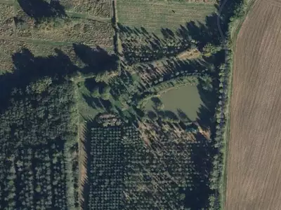 Terrain, 47 800 m²