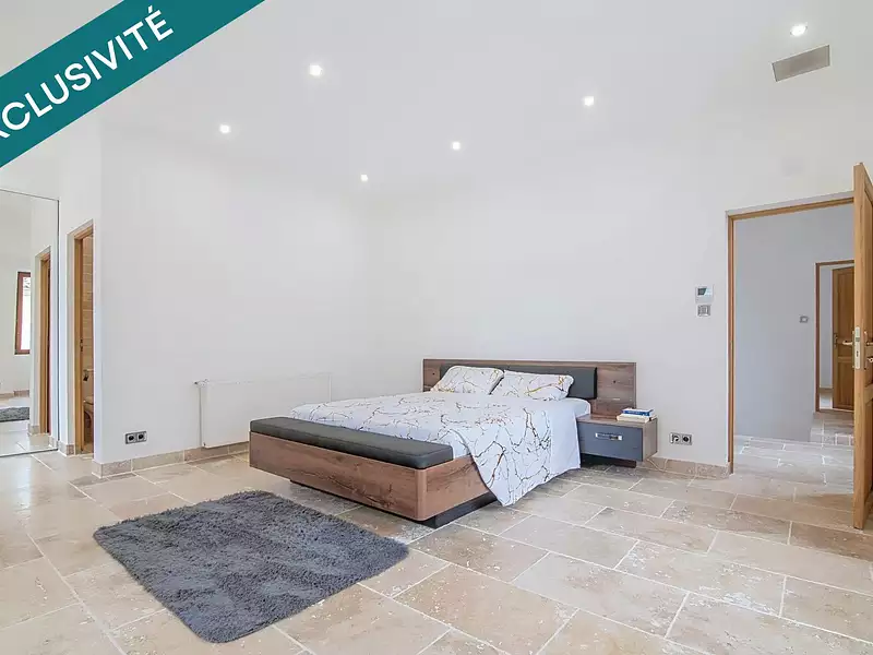 Maison, 279 m²