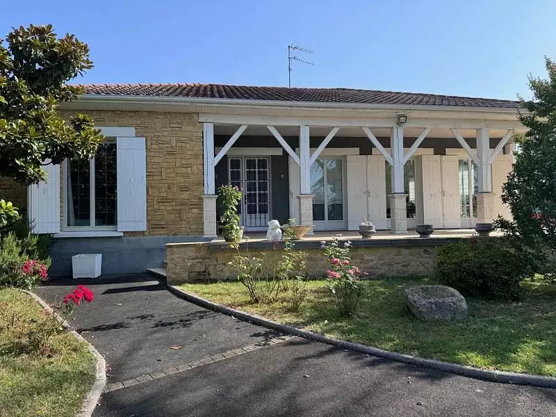 Maison, 206 m²