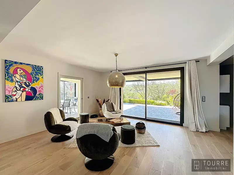 Maison, 240 m²