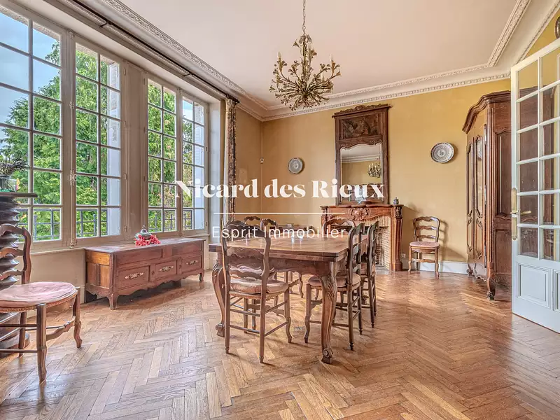 Maison, 344 m²