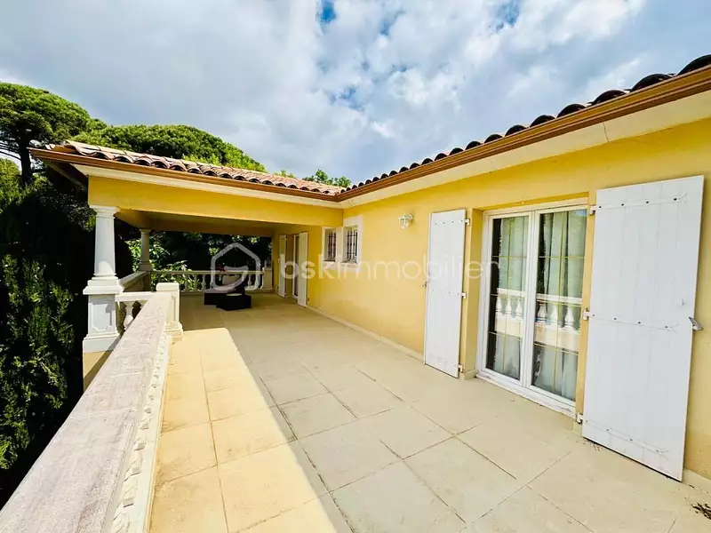 Maison, 191 m²