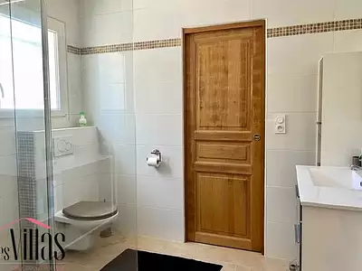 Maison, 261 m²