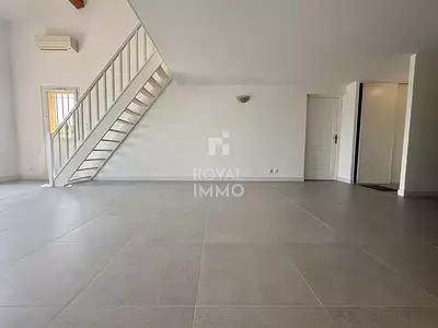 Maison, 121 m²