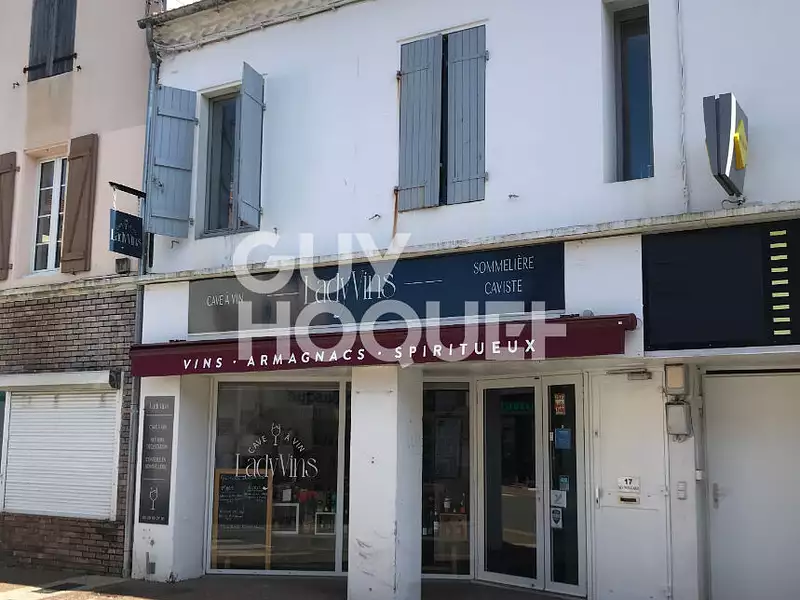 Immeuble, 140 m²