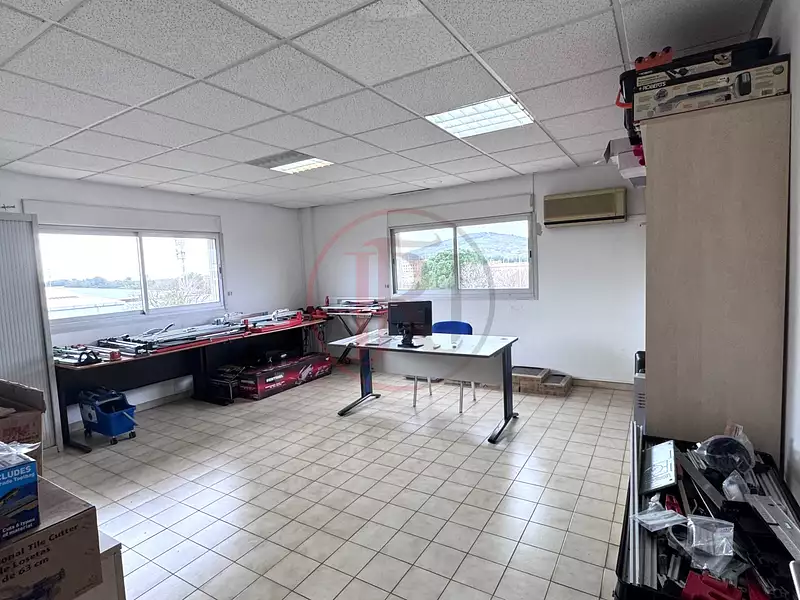 Divers, 2 250 m²