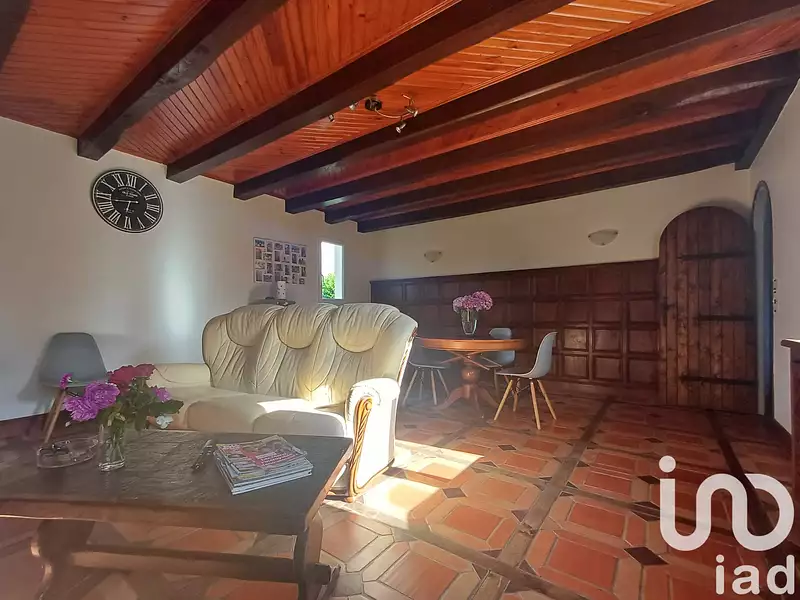 Maison, 196 m²