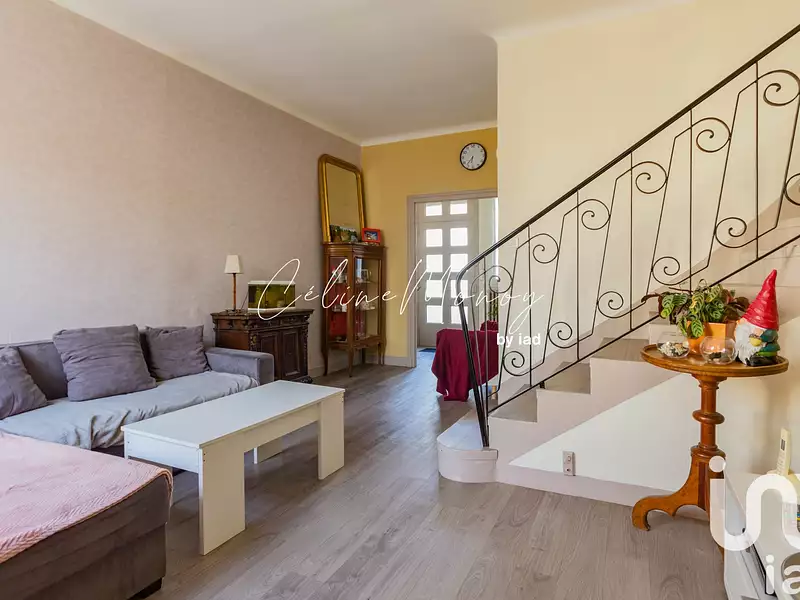 Maison, 77 m²
