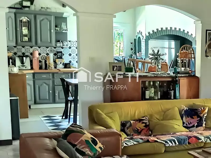 Maison, 159 m²