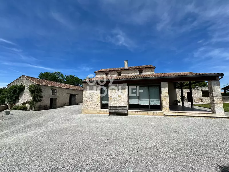 Maison, 213 m²