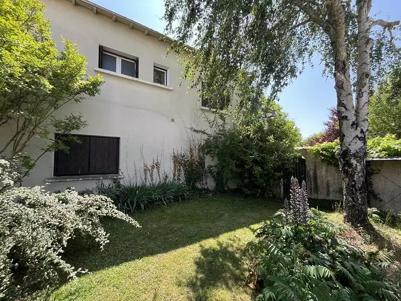 Maison, 180 m²