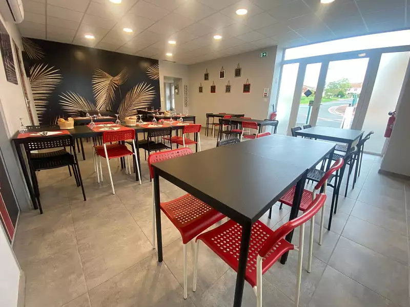 Divers, 200 m²