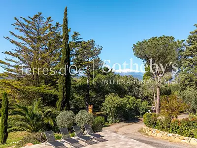 Maison, 165 m²