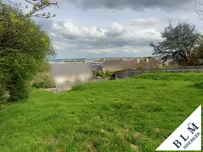 Terrain, 739 m²