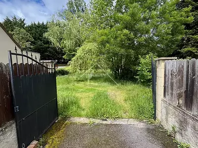 Terrain, 781 m²