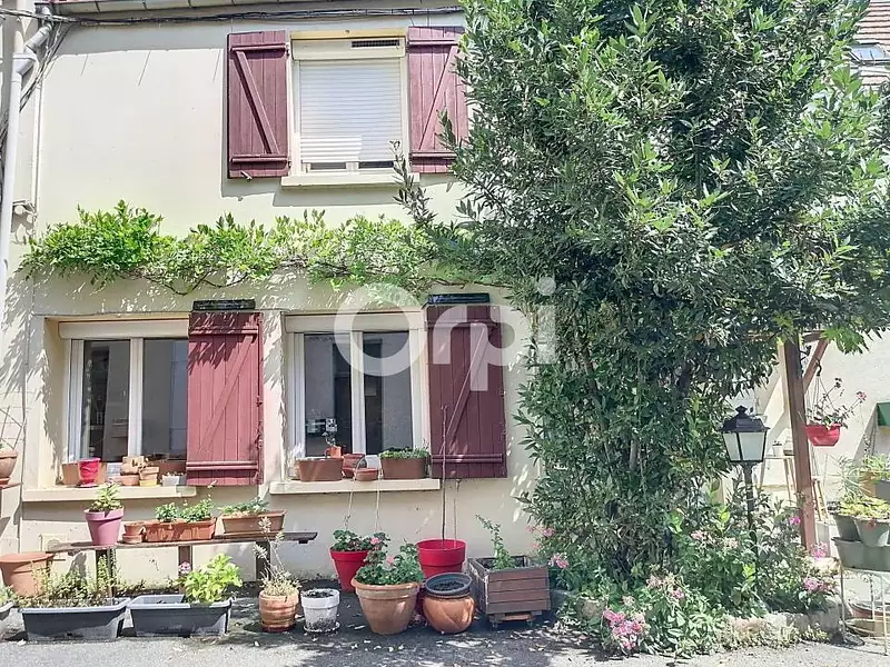 Maison, 84 m²