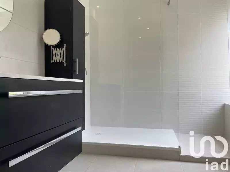 Maison, 235 m²