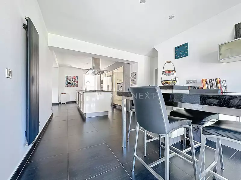 Maison, 267 m²