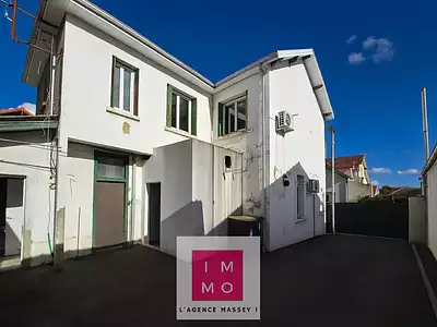 Immeuble, 155,57 m²