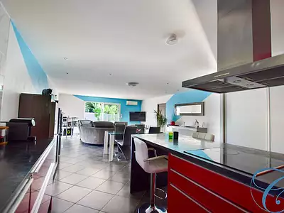 Maison, 121 m²