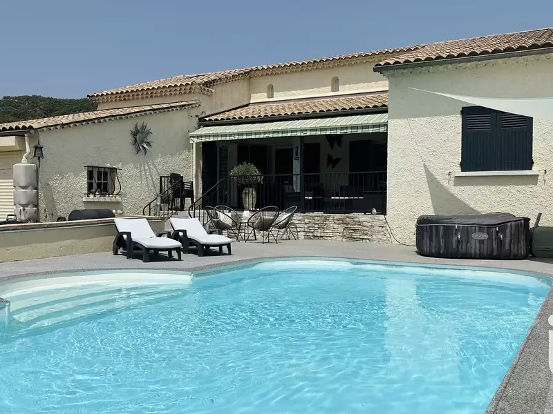 Maison, 206 m²