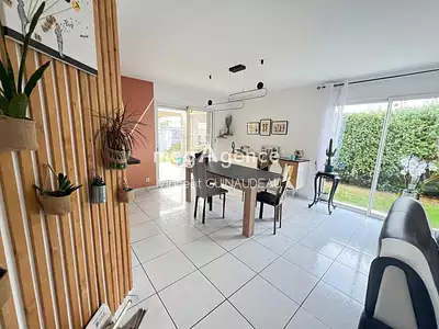 Maison, 96 m²