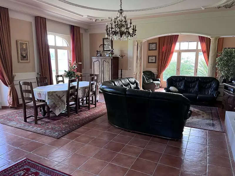 Maison, 400 m²
