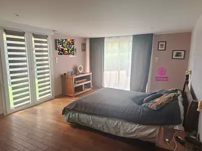 Maison, 165 m²