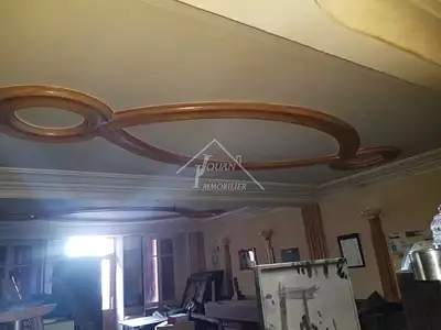 Maison, 240 m²