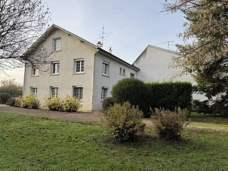 Maison, 166 m²