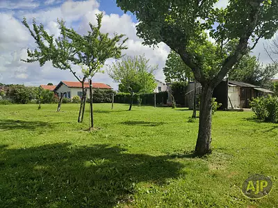Terrain, 880 m²