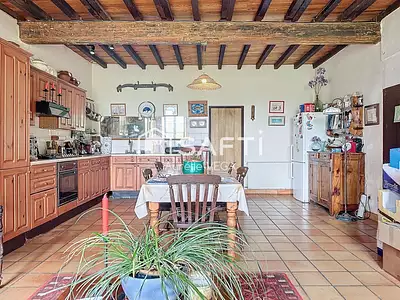 Maison, 225 m²