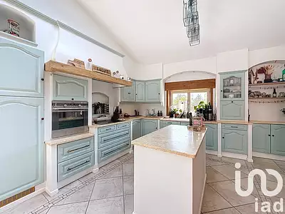 Maison, 255 m²