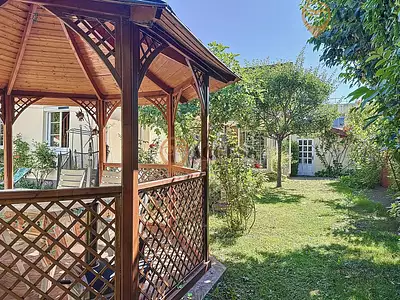 Maison, 178 m²