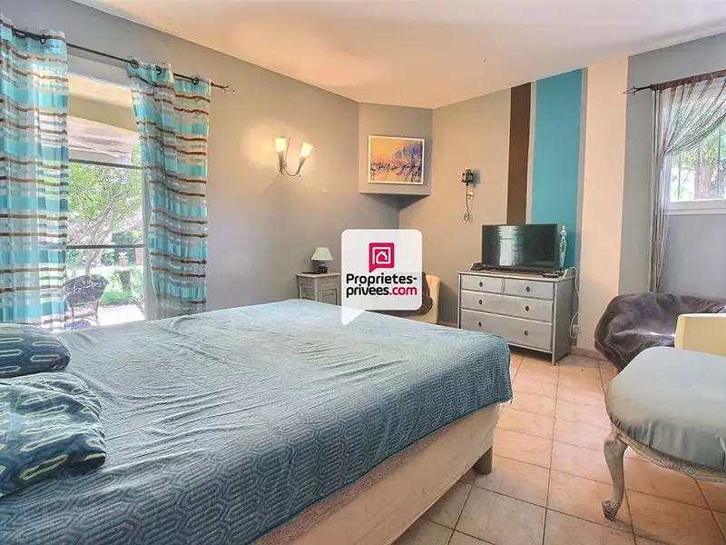 Maison, 230 m²