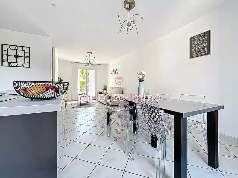 Maison, 116 m²