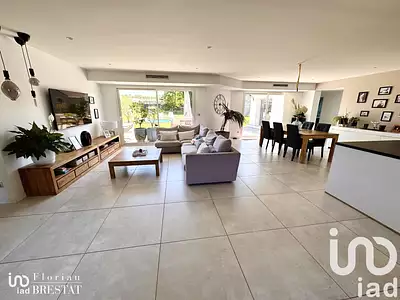 Maison, 143 m²