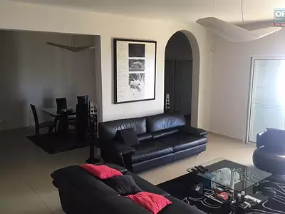 Maison, 226 m²