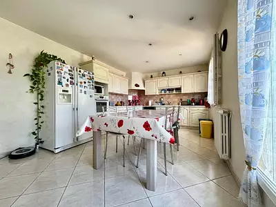 Maison, 184 m²