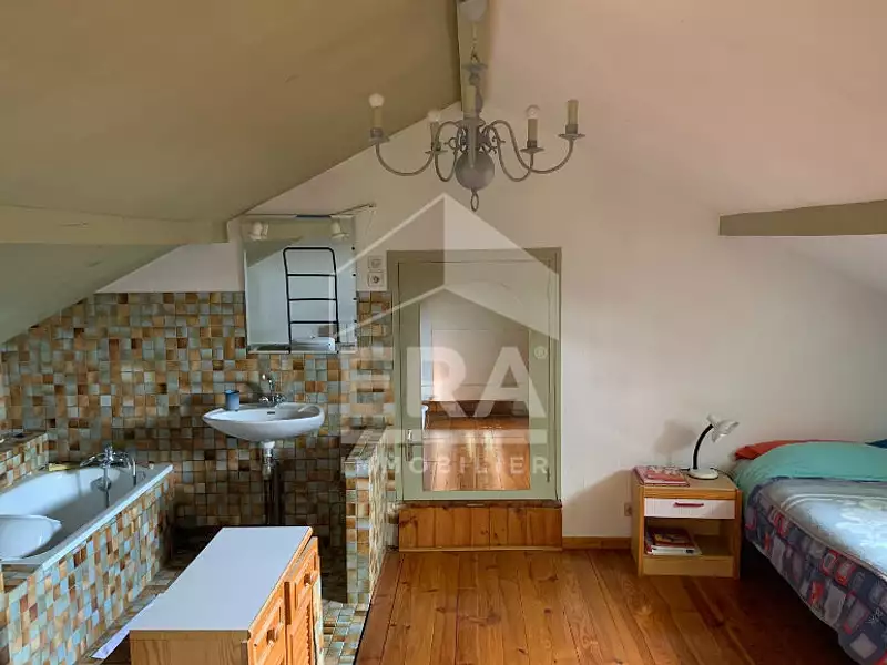 Maison, 240 m²