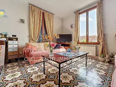Maison, 180 m²
